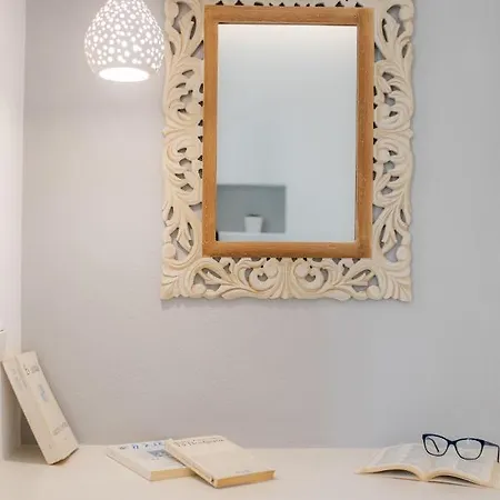 Arco Naxos Luxury Lägenhetshotell 4*