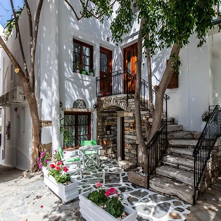 Lägenhetshotell Arco Naxos Luxury Naxos City