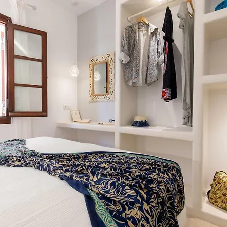 Lägenhetshotell Arco Naxos Luxury 4*