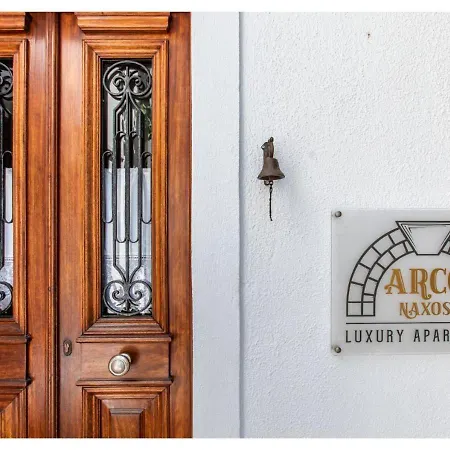 Arco Naxos Luxury 3*