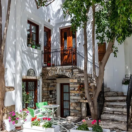 Aparthotel Arco Naxos Luxury Naxos City